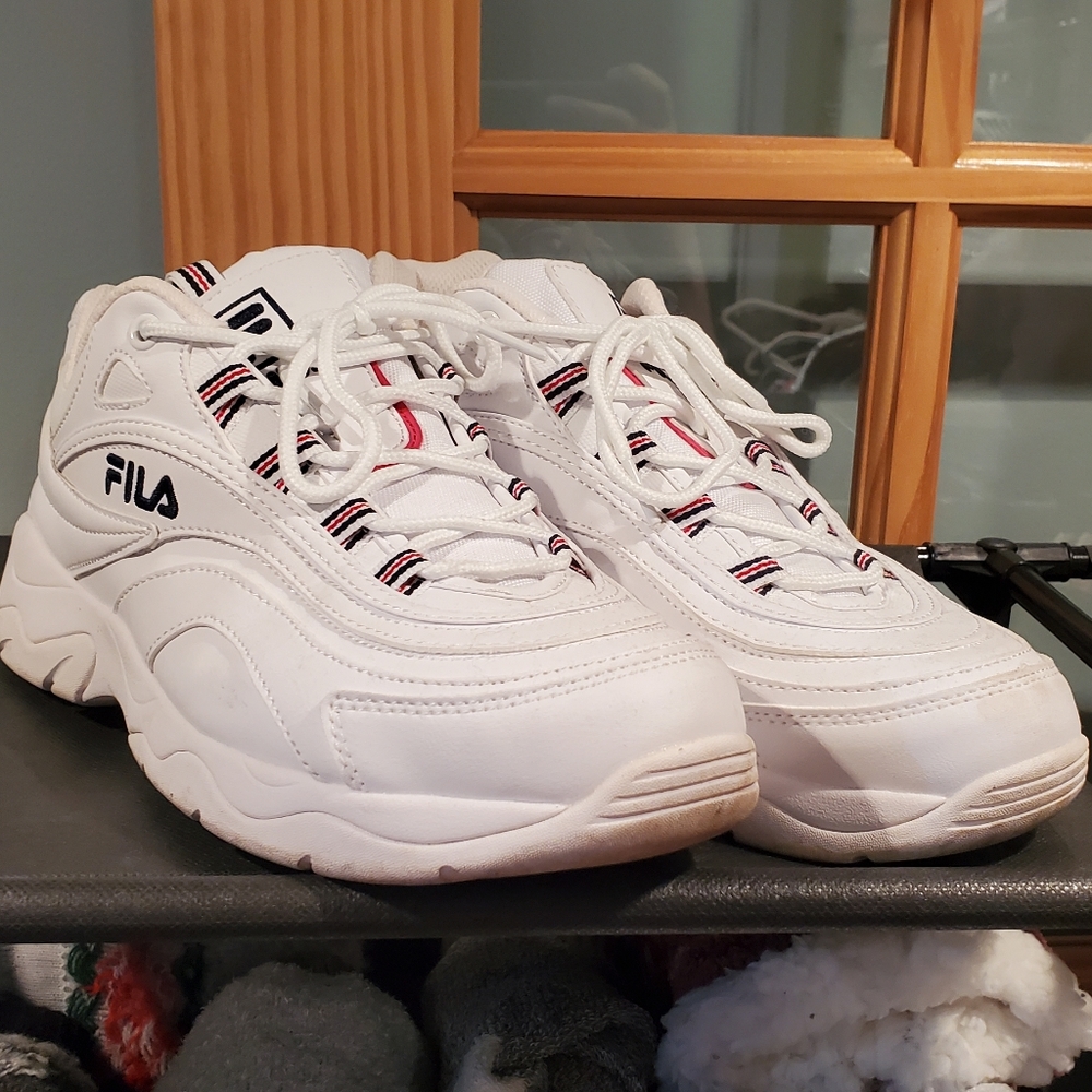 Women's Filas Disrupters